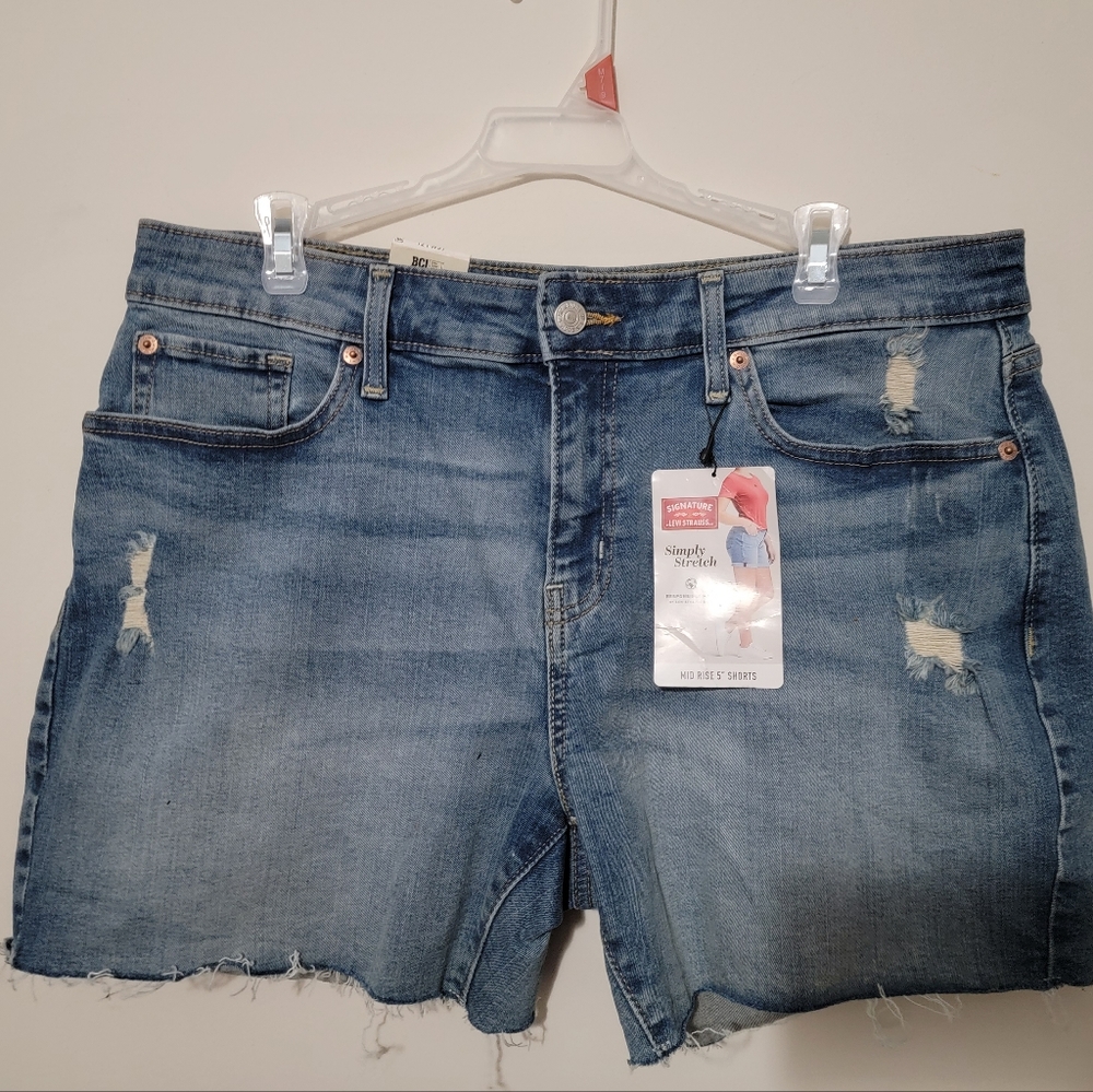 BRAND NEW WITH TAGS LEVIS denium shorts